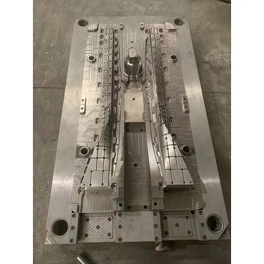 casting mould machine housing